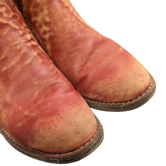 Circle G Corral Red Cut Out Shortie Bootie - Picture 2 of 15